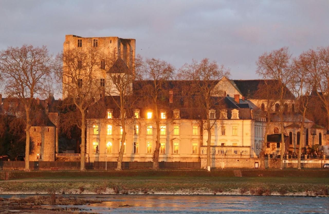 Grand Hotel De L'Abbaye Beaugency Exterior photo