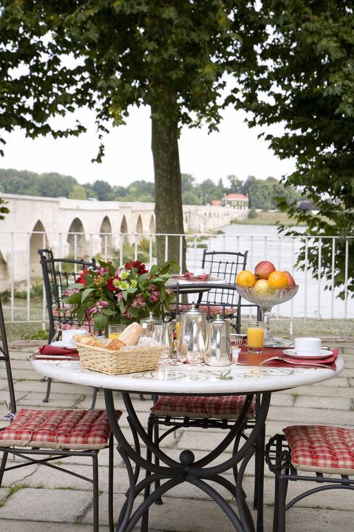 Grand Hotel De L'Abbaye Beaugency Exterior photo